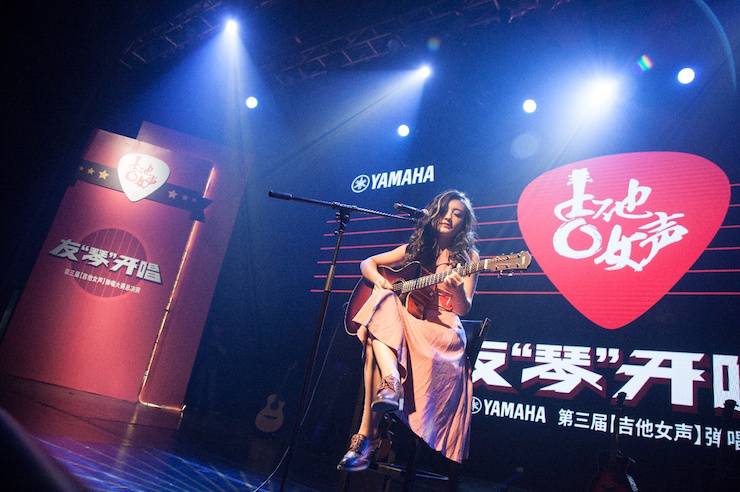 第四届“狗万吉他女声弹唱大赛”总冠军出炉<br />温格夺冠，董冬冬担任评委